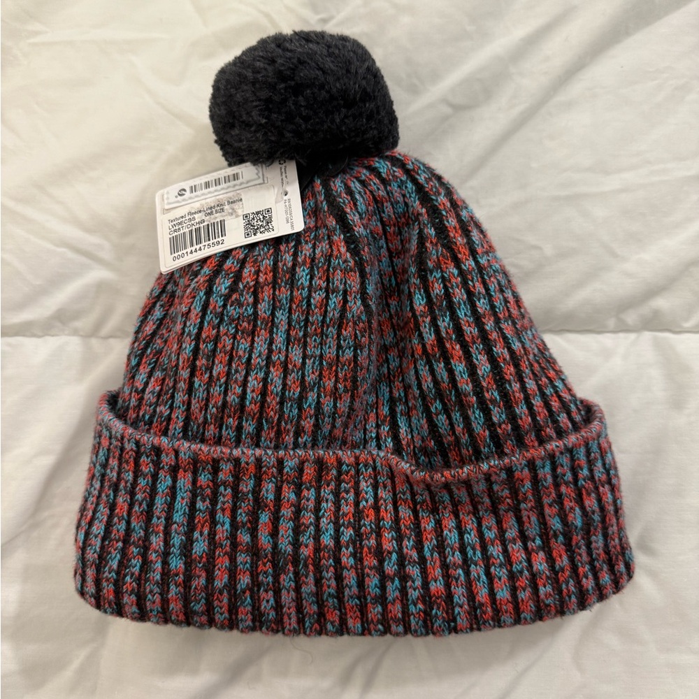 NWT LULULEMON textured fleece lined knit beanie